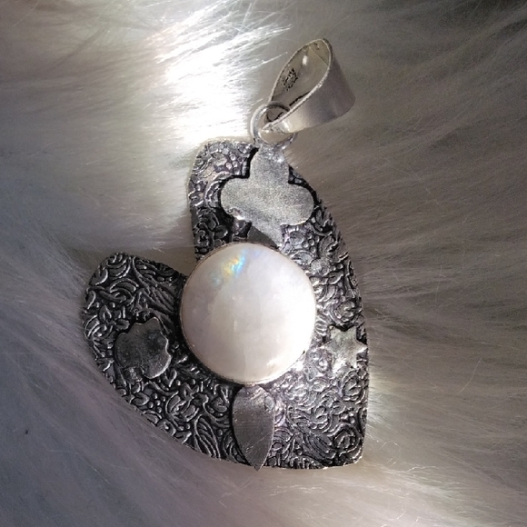 Jewelry - Rainbow Moonstone Silver Plated Gemstone Necklace Pendant